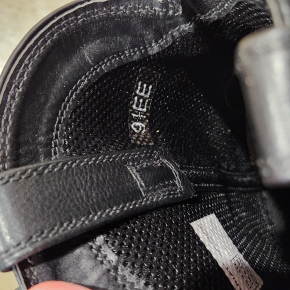 Ariat Black Leather Boots with Green Accents - Picture 4 of 6